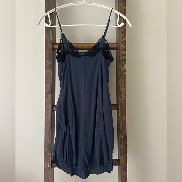Aritzia Wilfred Leibniz Slip Dress size xxs - Picture 2 of 13